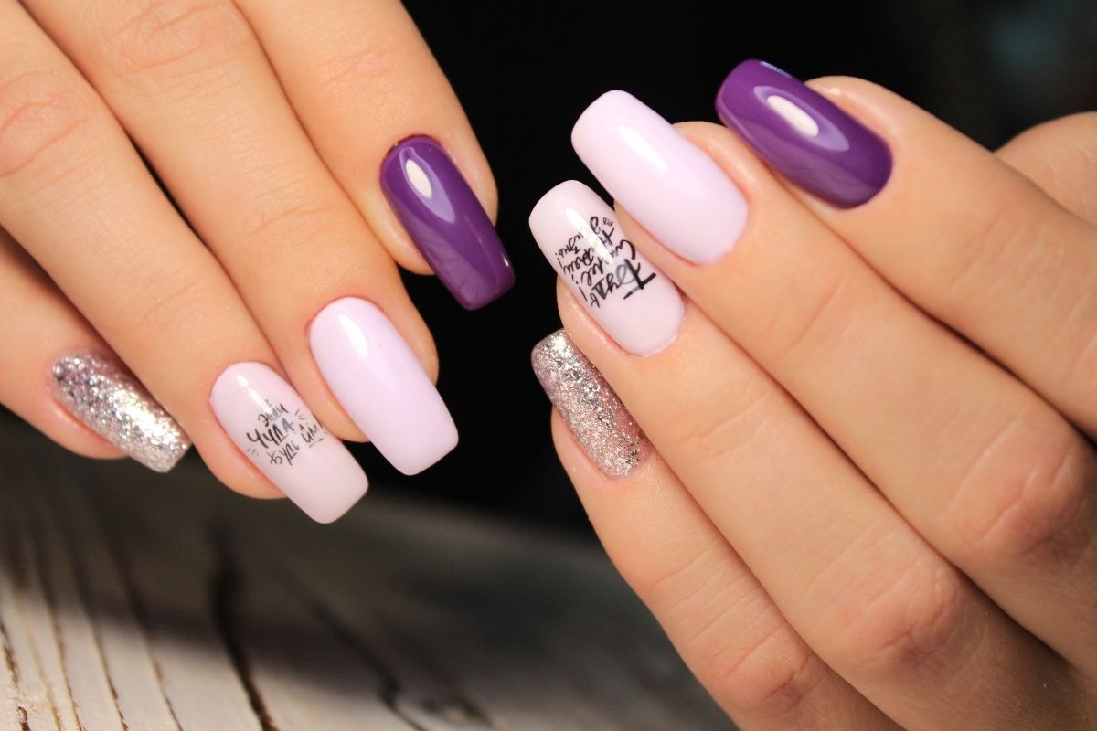 A hand model showing her Japanese gel nails.