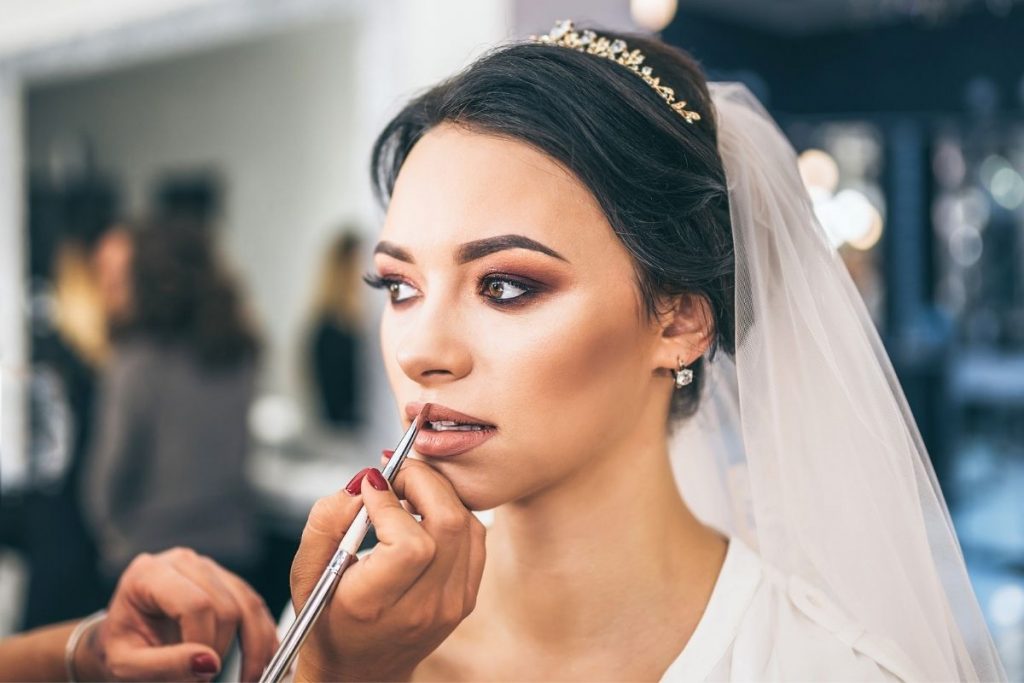 Expert Tips on How to Achieve a Natural Wedding Makeup