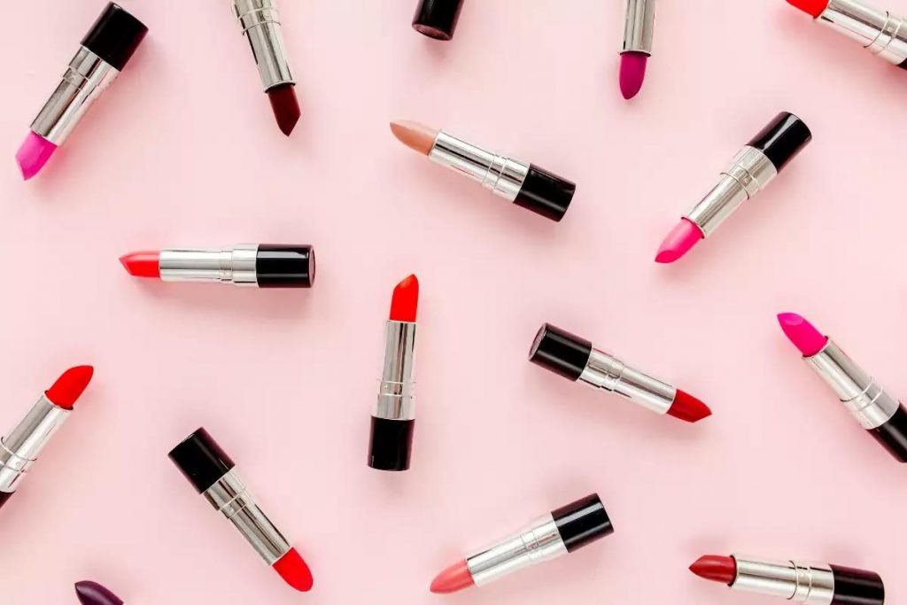 The Ultimate Lipstick Guide for Skin Tones