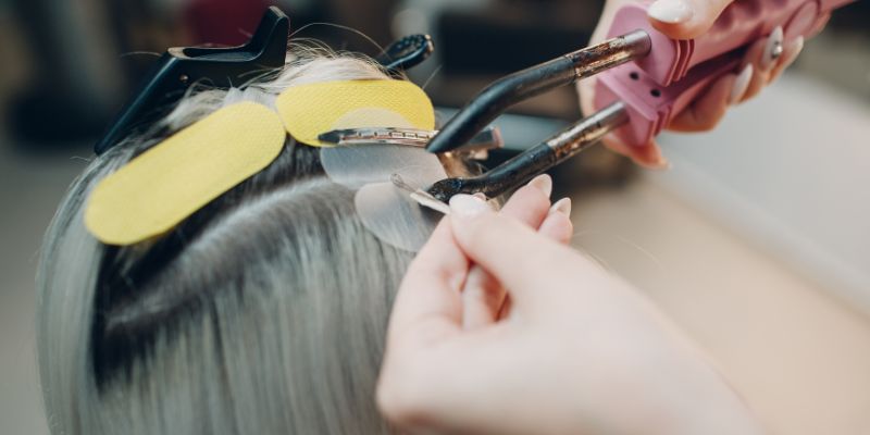 A woman decides to have safe hair extensions, she knows.