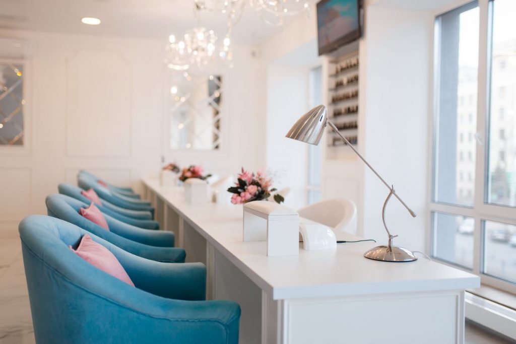One of the salon decor ideas that stand out.
