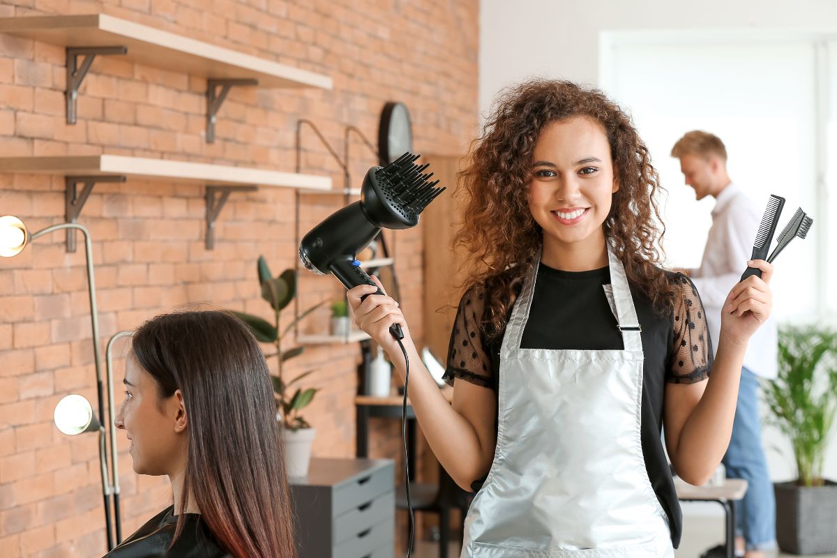 100+ Amazing Hairstylist Quotes: Optimize and Level Up Your Beauty Career